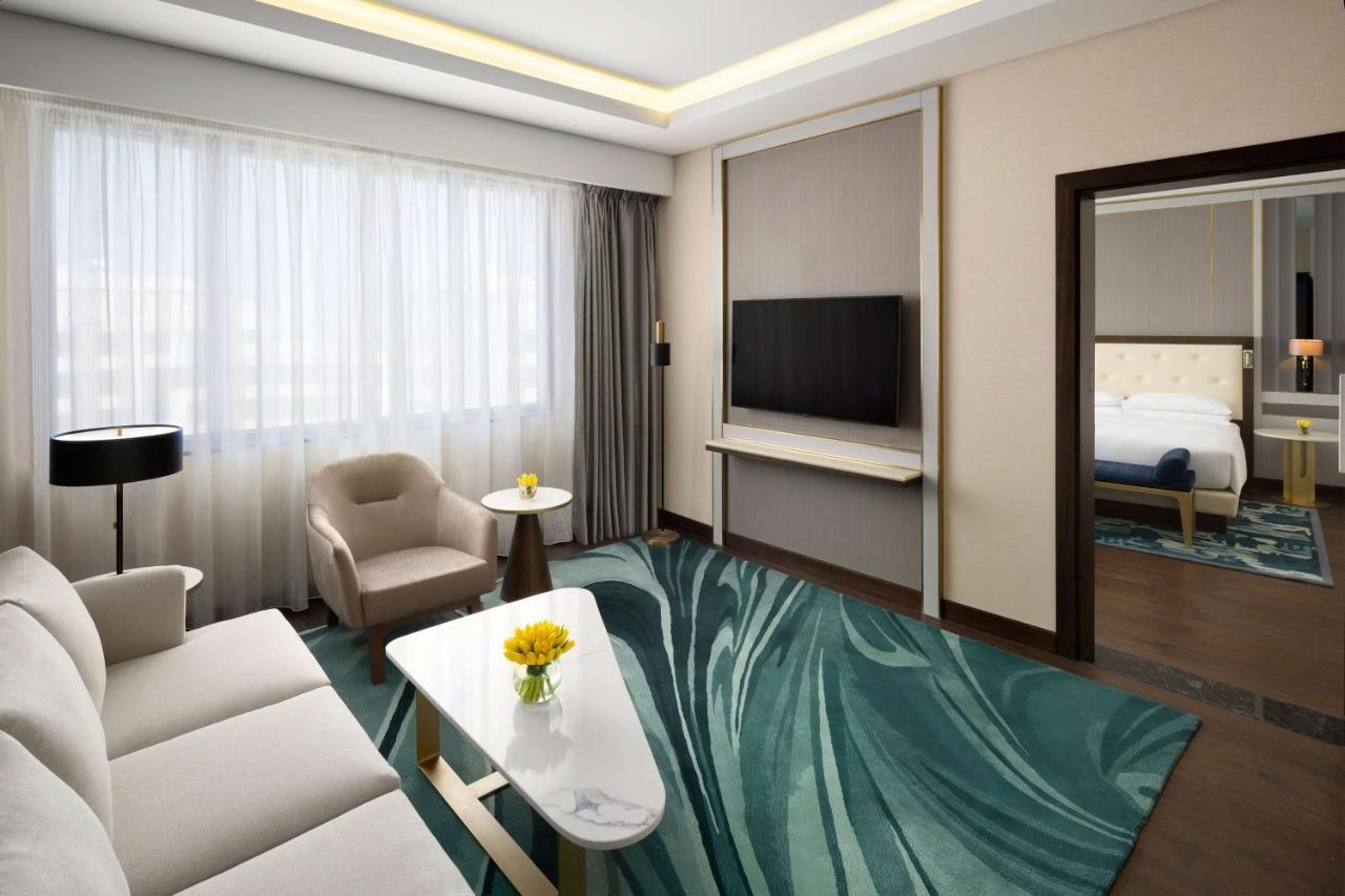 Grand Hyatt Al Khobar Hotel And Residences Exterior photo A suite at the hotel