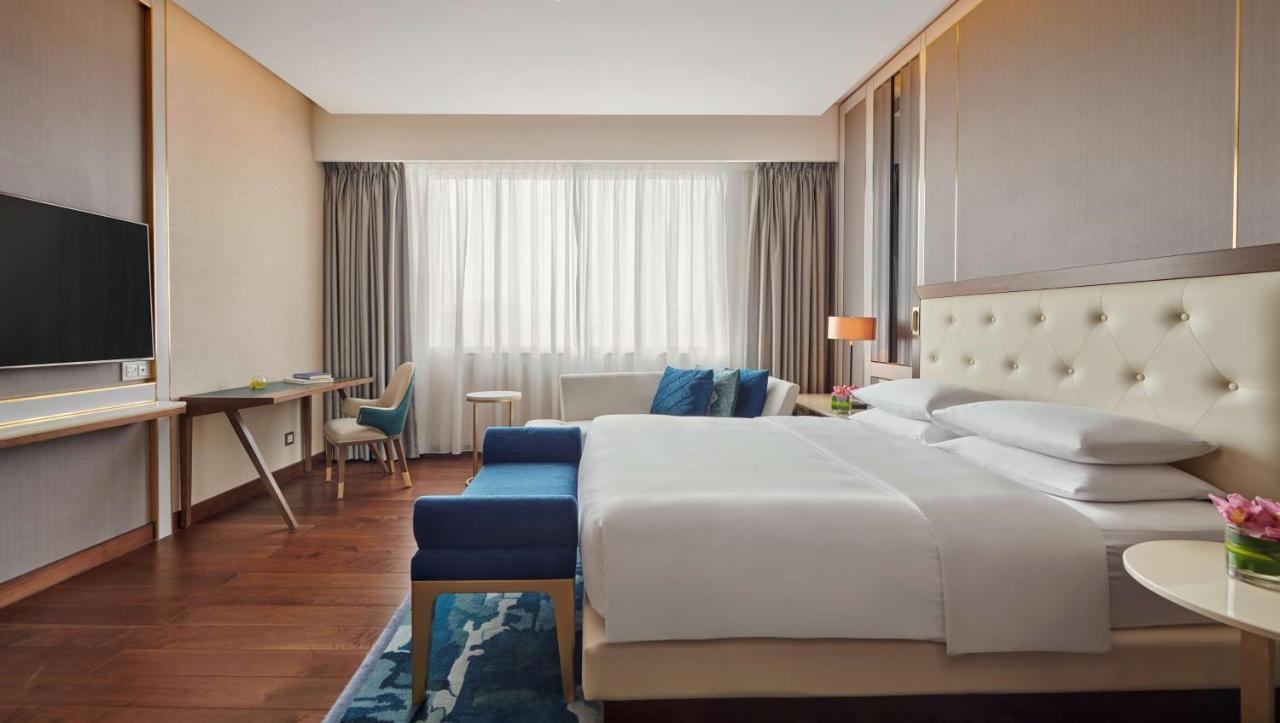 Grand Hyatt Al Khobar Hotel And Residences Exterior photo Deluxe Room